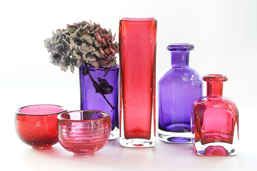 Schalen, Vasen und Flaschen